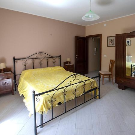 B&B "Nonna Maria"-Montalbano Elicona Eksteriør billede
